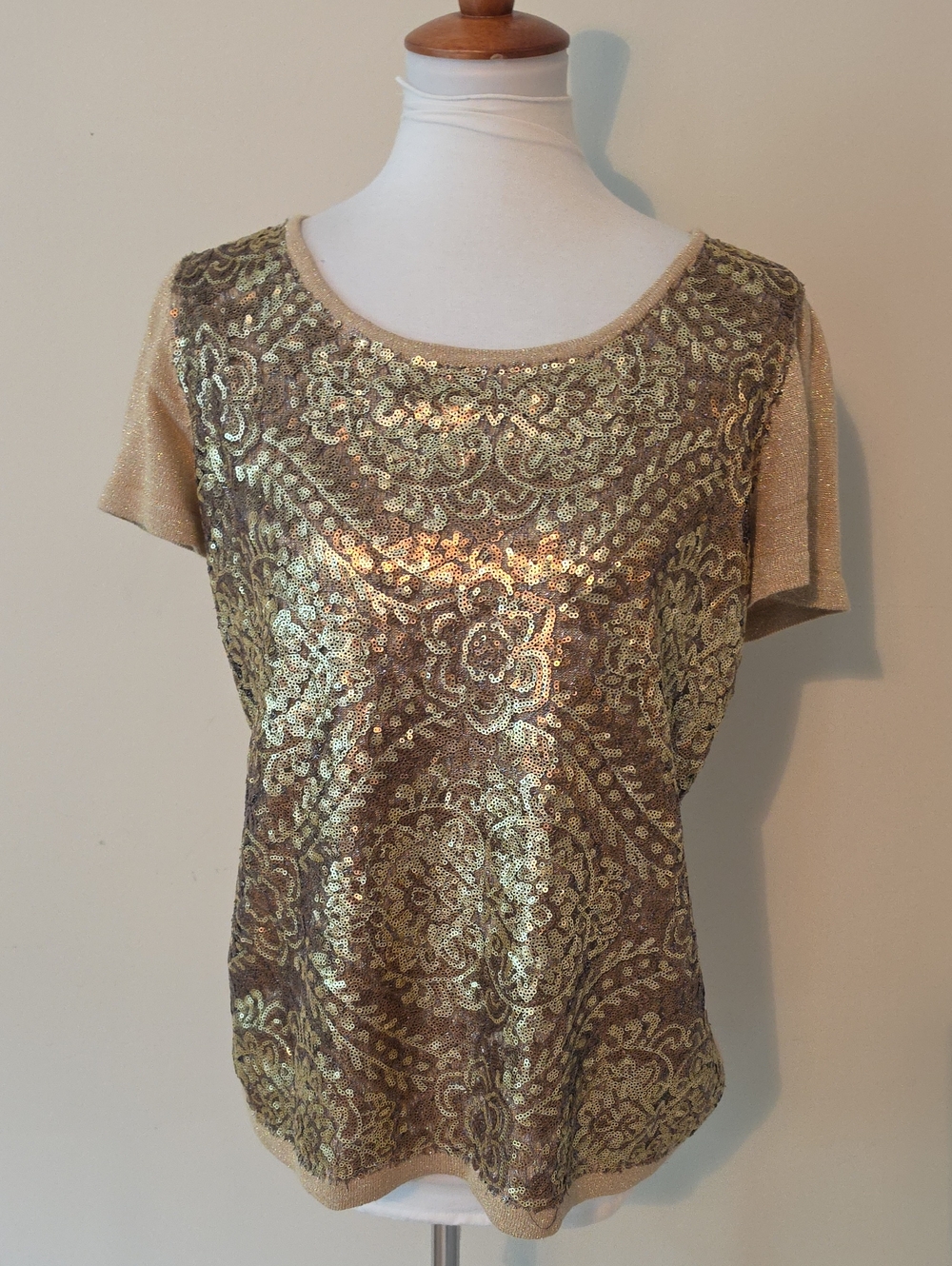 Joseph A Gold Metallic Lace-Pattern Short Sleeve Top Brand New Color Khaki